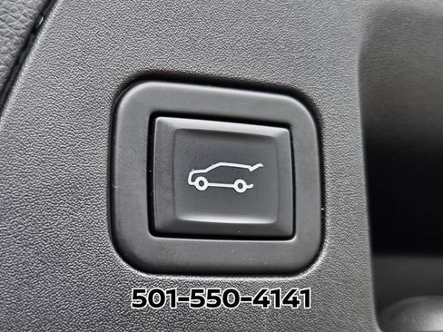 Used 2021 Buick Envision Essence w/ Sport Touring Package FWD image 16