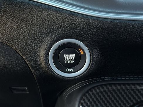 Used 2021 Dodge Challenger R/T Scat Pack RWD image 17