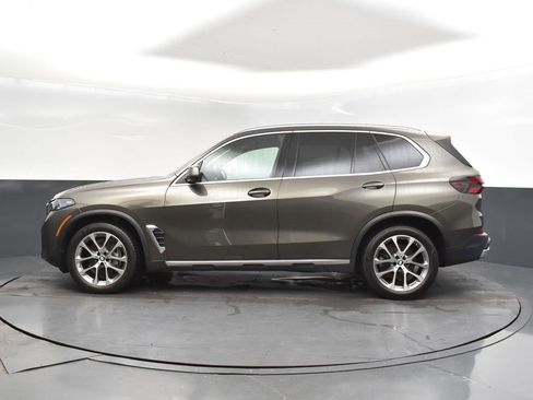 Certified 2025 BMW X5 xDrive40i w/ Premium Package image 4