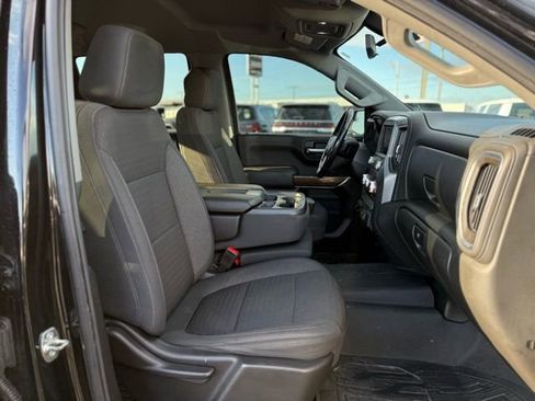 Used 2020 GMC Sierra 1500 SLE w/ SLE Value Package image 8