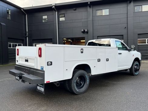 New 2024 RAM 3500 Tradesman image 4