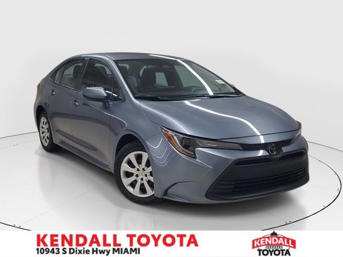 Used 2024 Toyota Corolla LE image 1
