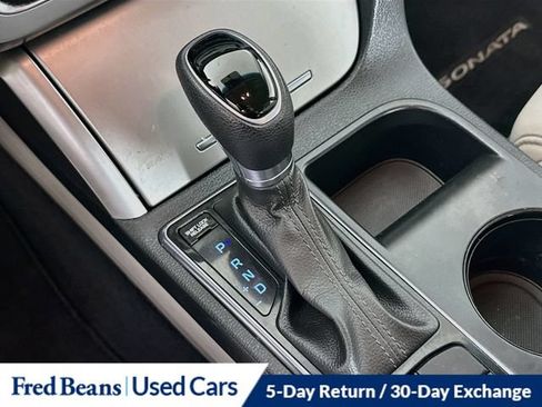 Used 2017 Hyundai Sonata SE FWD image 23