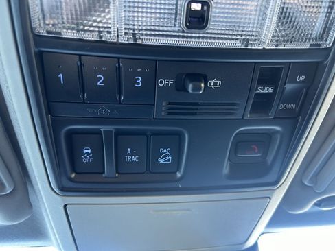 Certified 2023 Toyota 4Runner 40th Anniversary SE image 17