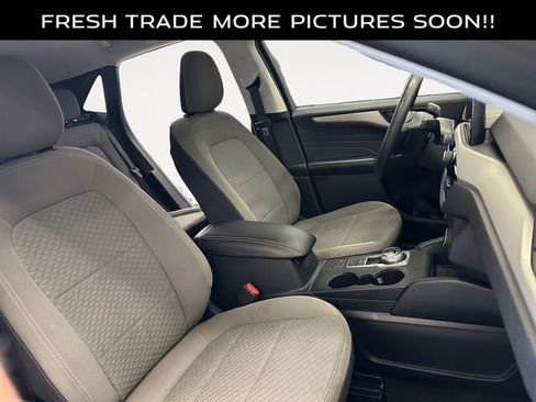 Used 2022 Ford Escape SE w/ Convenience Package FWD image 15