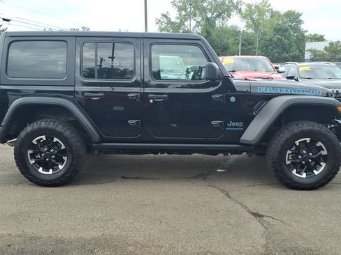 Certified 2024 Jeep Wrangler Unlimited Rubicon 4xe AWD/4WD image 4