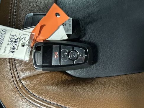 Used 2024 Ford Bronco Outer Banks w/ Sasquatch Package image 25