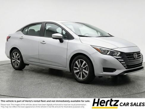 Used 2025 Nissan Versa SV image 1