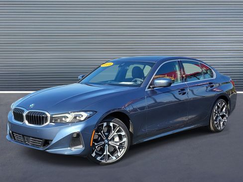 Certified 2025 BMW 330i Sedan image 1