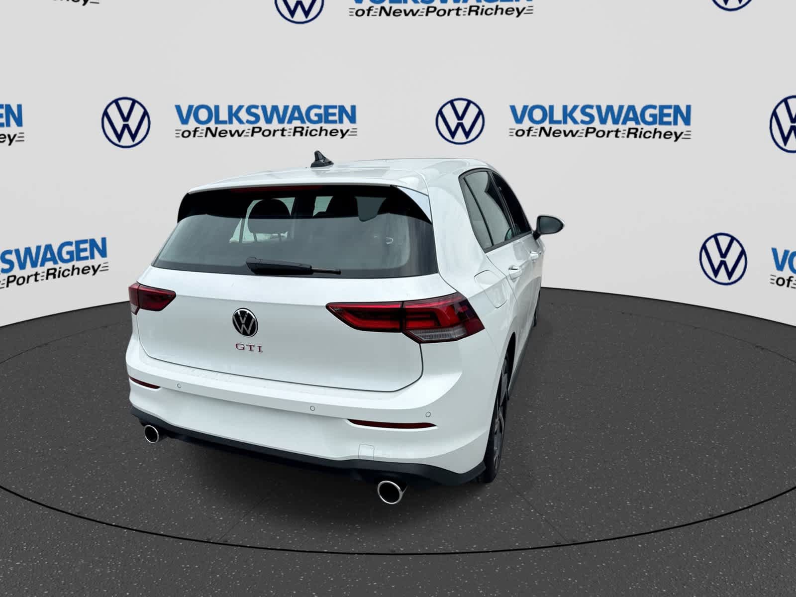 New 2026 Volkswagen GTI SE FWD image 14