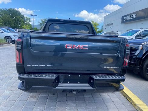 Used 2026 GMC Sierra EV Denali AWD/4WD image 6