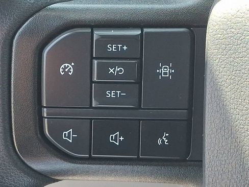 Used 2023 Ford F550 4x4 Crew Cab Super Duty image 22