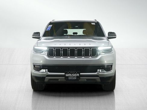 Used 2023 Jeep Wagoneer L Series II w/ Premium Group I image 8