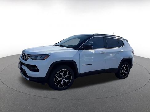 Used 2025 Jeep Compass Limited AWD/4WD image 8
