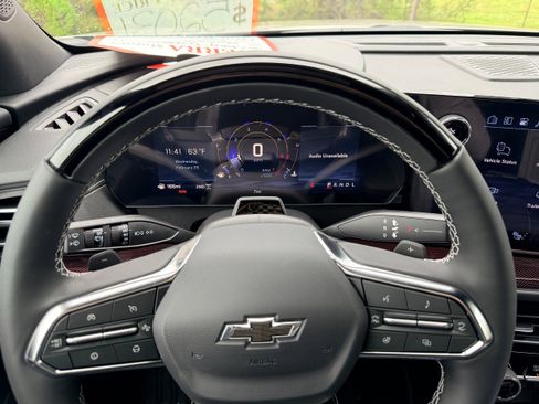 New 2026 Chevrolet Traverse Z71 w/ Enhanced Driving Package image 13