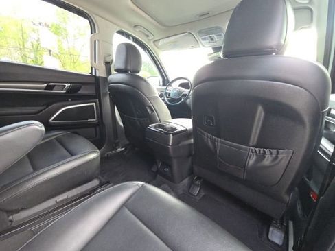 Used 2020 Kia Telluride S image 16