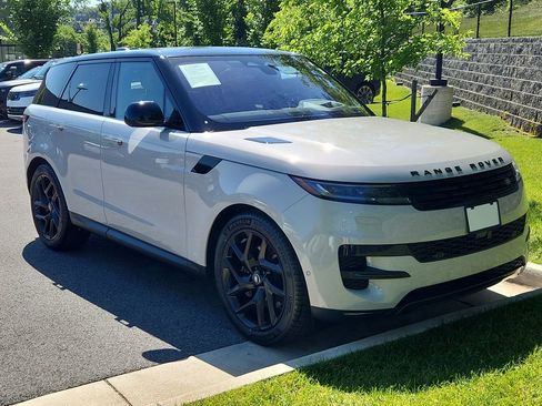 Used 2023 Land Rover Range Rover Sport SE AWD/4WD image 10