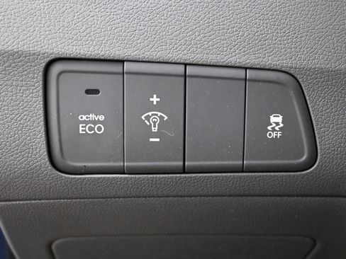 Used 2013 Hyundai Elantra GLS w/ Preferred Pkg FWD image 12
