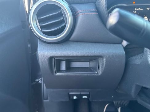 Used 2024 Nissan Versa SR FWD image 13
