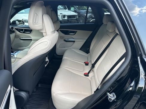 Used 2026 Mercedes-Benz GLC 300 4MATIC image 9