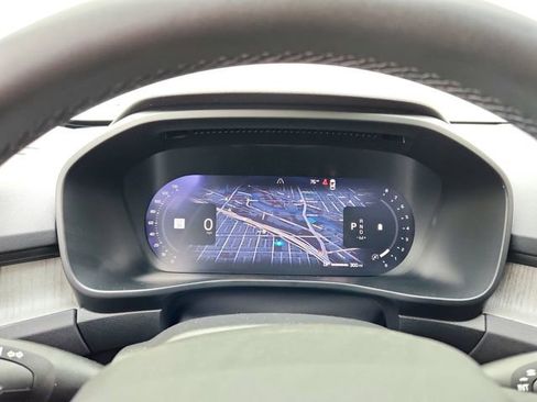 New 2026 Volvo XC40 B5 Plus w/ Protection Package Premier image 20