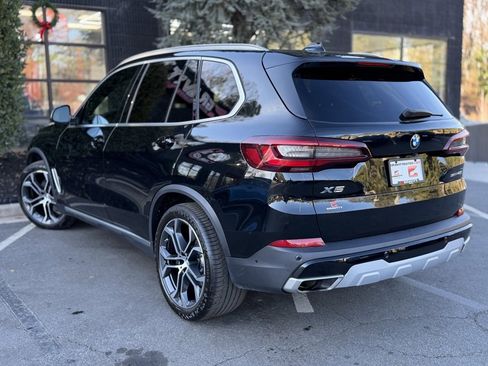 Used 2022 BMW X5 sDrive40i w/ Parking Assistance Package image 19