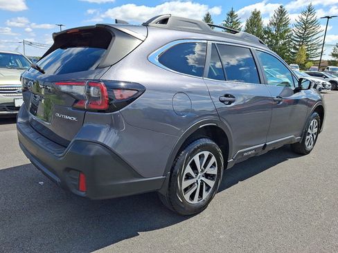 Certified 2022 Subaru Outback Premium AWD/4WD image 7