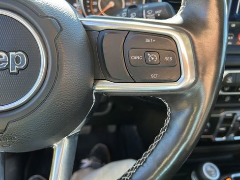 Used 2022 Jeep Wrangler Unlimited Sahara w/ LED Lighting Group image 31