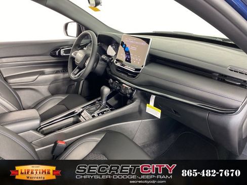 New 2026 Jeep Compass Latitude image 32