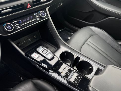 Used 2020 Hyundai Sonata Limited image 13