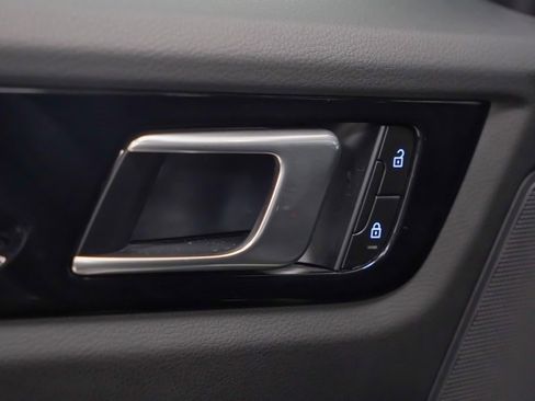 Certified 2023 Porsche Cayenne image 15