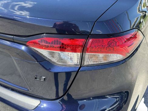 Used 2025 Toyota Corolla LE FWD image 15