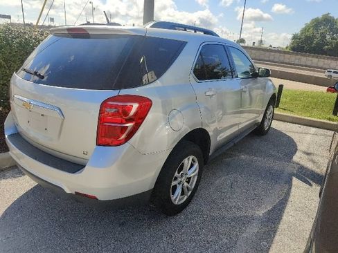 Used 2017 Chevrolet Equinox LT w/ Convenience Package FWD image 12