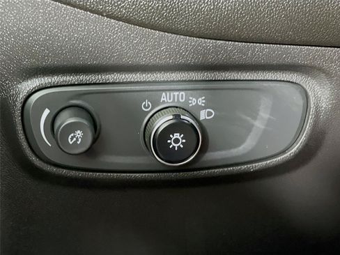 Used 2022 Chevrolet Equinox LT AWD/4WD image 13