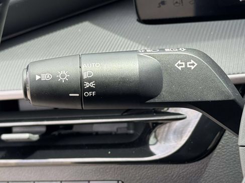 Certified 2025 Nissan Murano SV AWD/4WD image 21