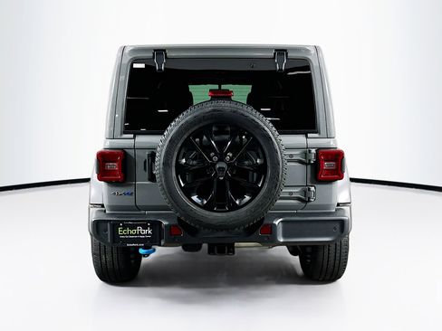 Used 2022 Jeep Wrangler Sahara w/ Safety Group image 7