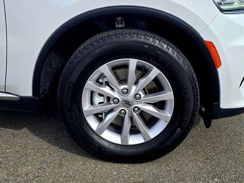 Certified 2024 Dodge Durango SXT image 29