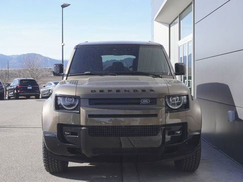 New 2026 Land Rover Defender 110 X-Dynamic SE image 5