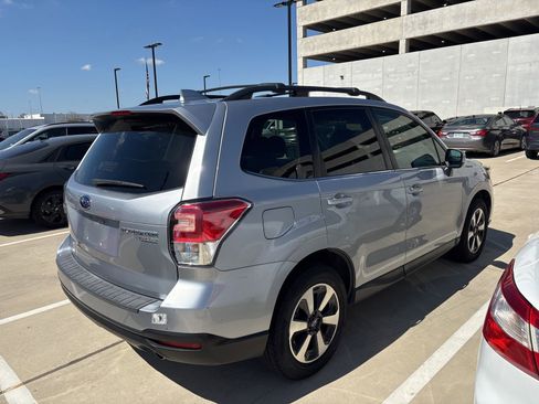 Used 2017 Subaru Forester 2.5i Limited image 5