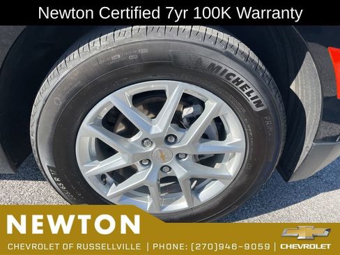 Used 2024 Chevrolet Equinox LT w/ LPO, Floor Liner Package FWD image 45