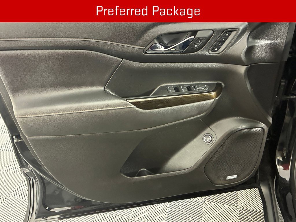 Certified 2023 GMC Acadia AT4 w/ Preferred Package AWD/4WD image 13