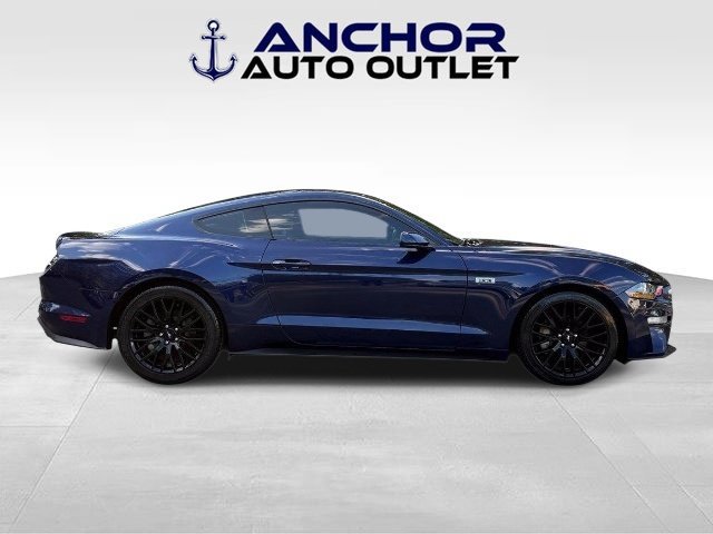 Used 2018 Ford Mustang Coupe RWD image 9