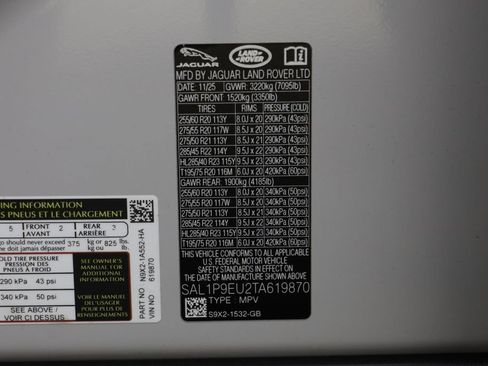 Certified 2026 Land Rover Range Rover Sport SE AWD/4WD image 25