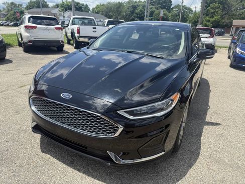 Used 2020 Ford Fusion SEL image 1