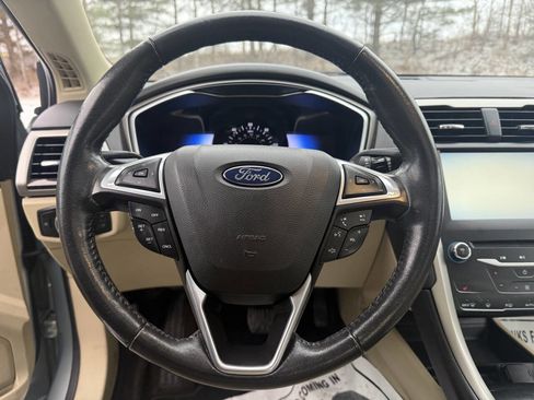 Used 2013 Ford Fusion Energi SE image 9