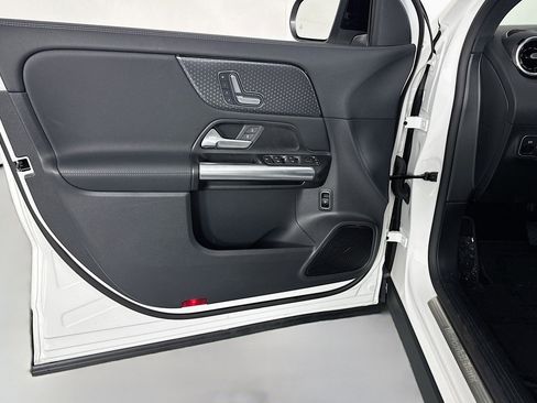 Certified 2026 Mercedes-Benz GLA 250 image 21