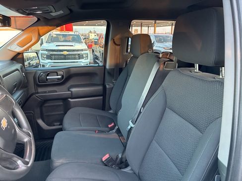 Used 2021 Chevrolet Silverado 1500 Custom image 9