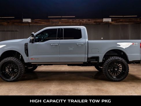 Used 2026 Ford F250 Platinum image 6