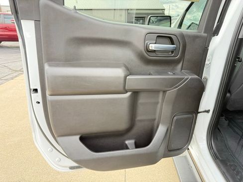 Used 2022 Chevrolet Silverado 1500 Custom image 25