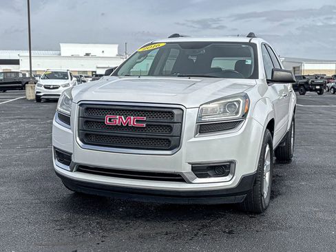 Used 2016 GMC Acadia SLE image 1